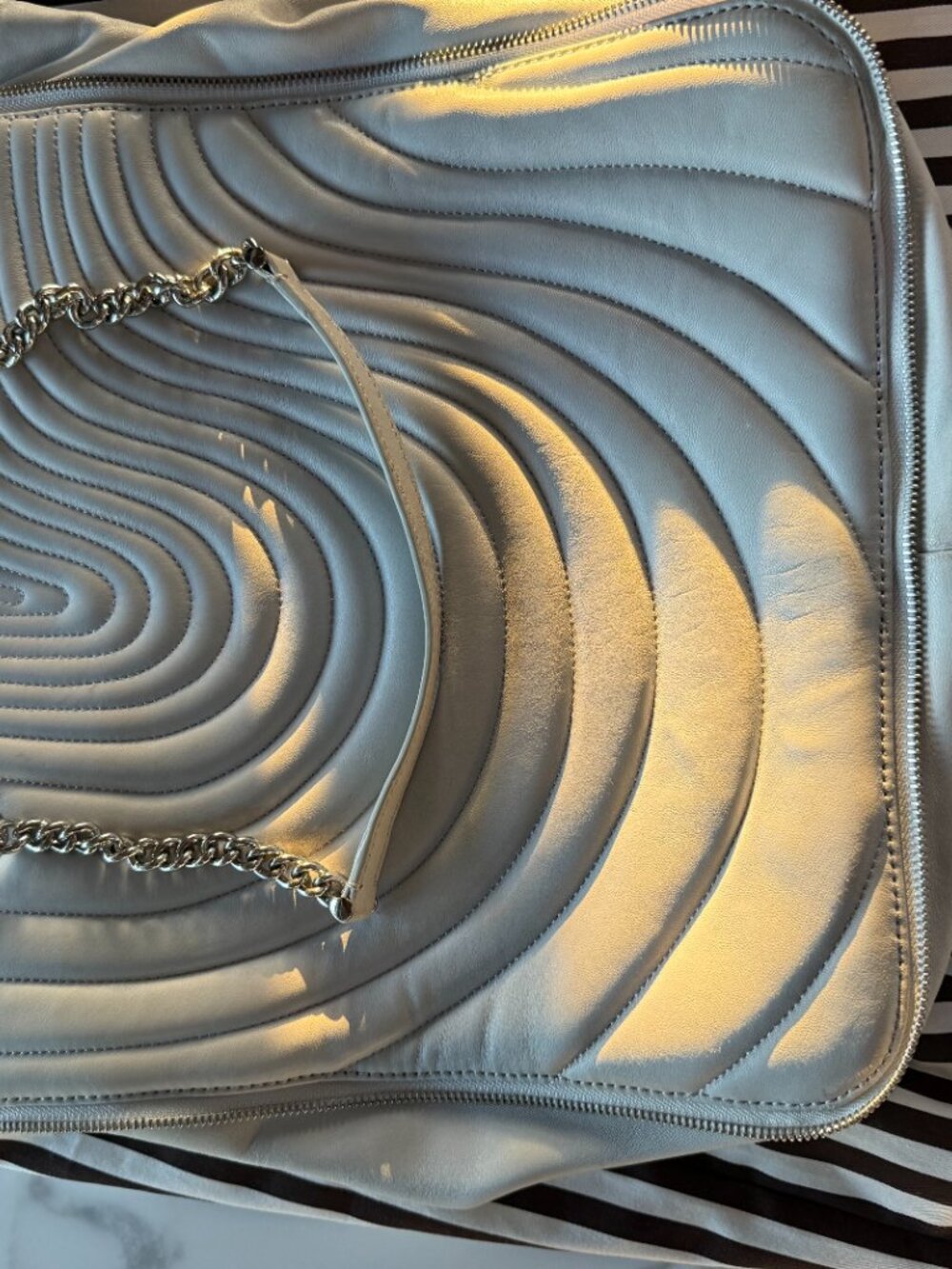Henri Bendel No 7 Quilted Leather Tote Bag Grey - Picture 6 of 7